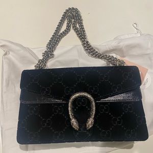GUCCI DIONYSUS BLACK VELVET SHOULDER BAG SMALL